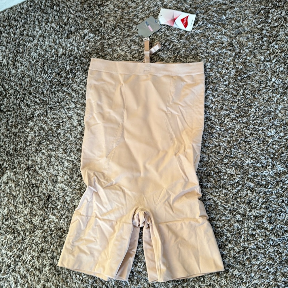 Lycra 3xl shapewear with hooks for bra and opening at bottom